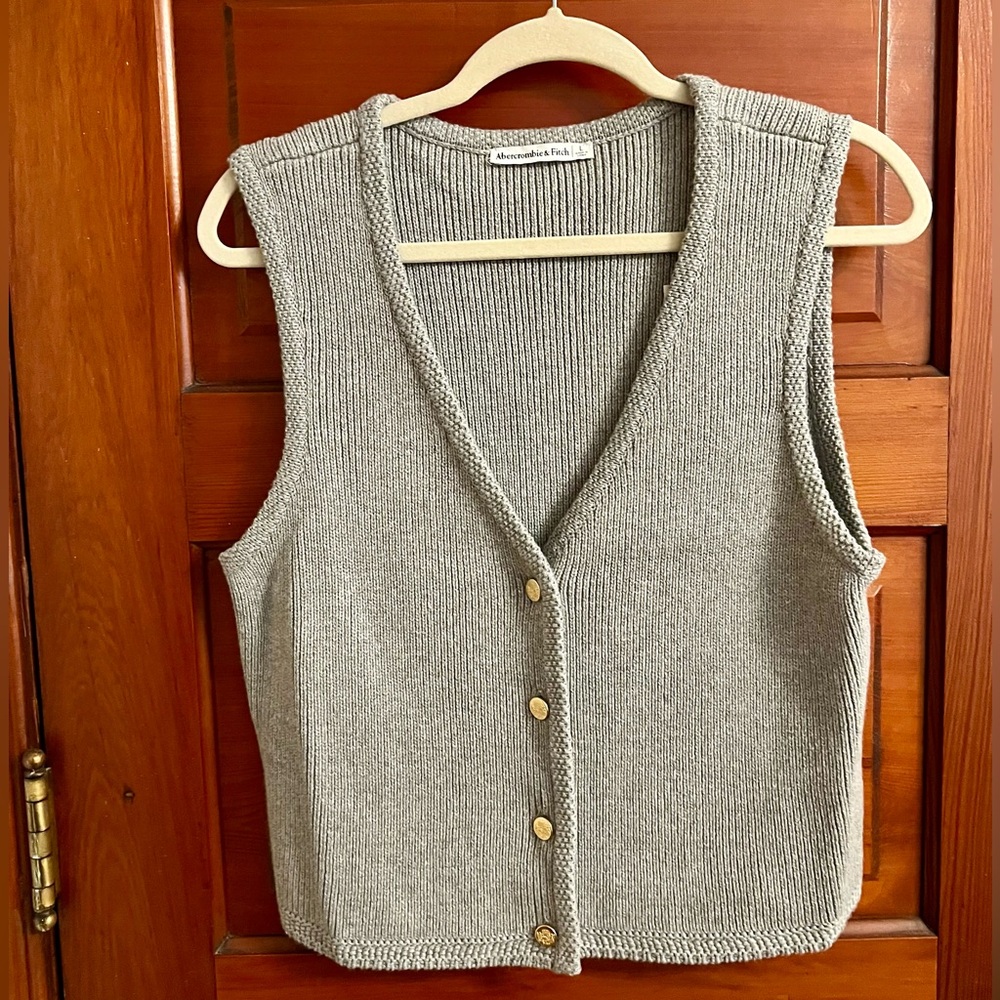 NWT Abercrombie Sweater Vest